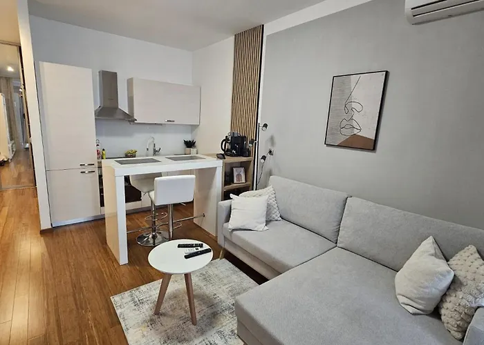 Luxury Apartment Lullu Residence